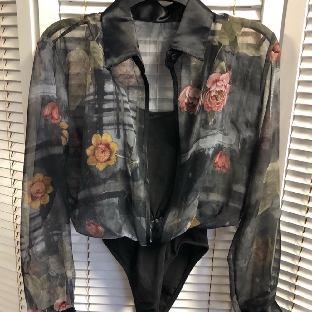 vintage sheer blouse with body suit !!